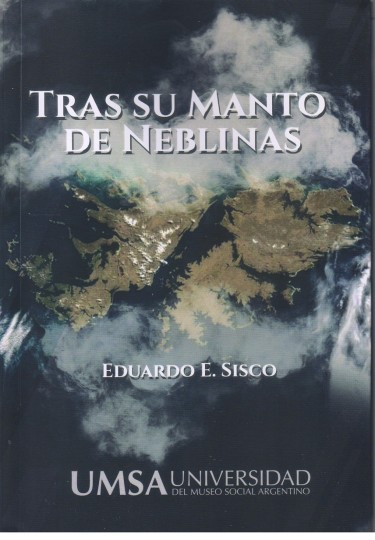 Tras su manto de neblinas