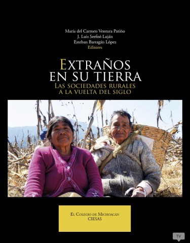 Extraños en su tierra